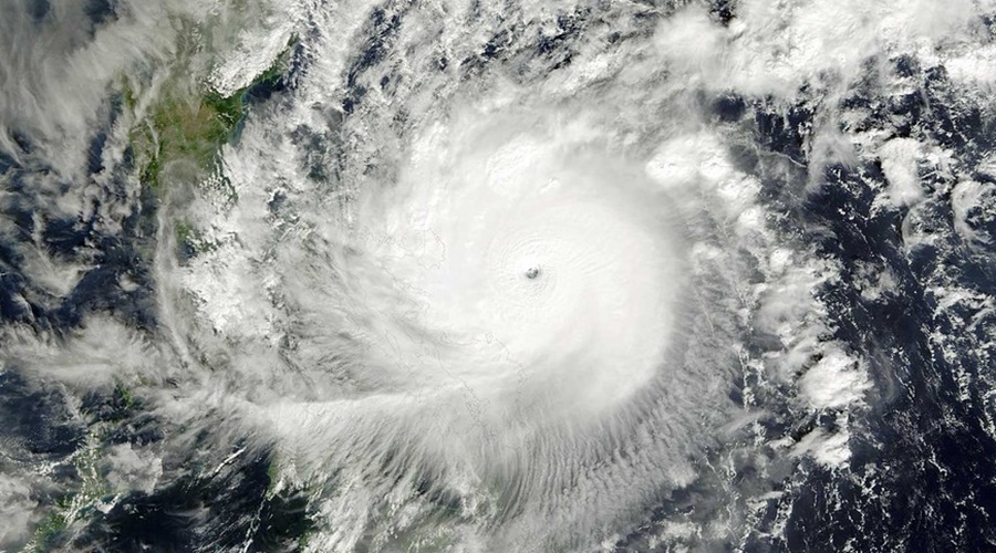 Imagem: Imagem de satélite da NASA mostra a tormenta sobre as Filipinas