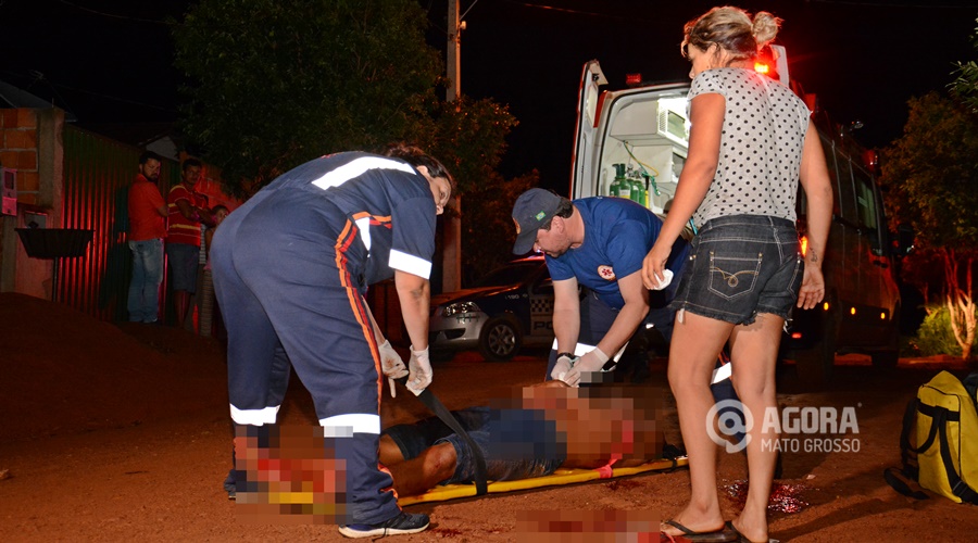 Tentativa de homicídio no bairro Delmina Querubim - Foto : Messias Filho / AGORA MT