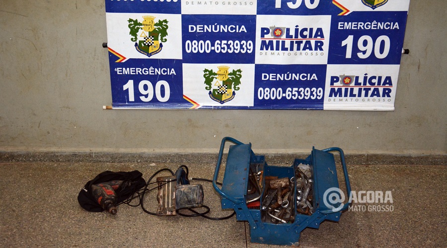 Material apreendido pela polícia com suspeitos - Foto : Messias Filho / AGORA MT