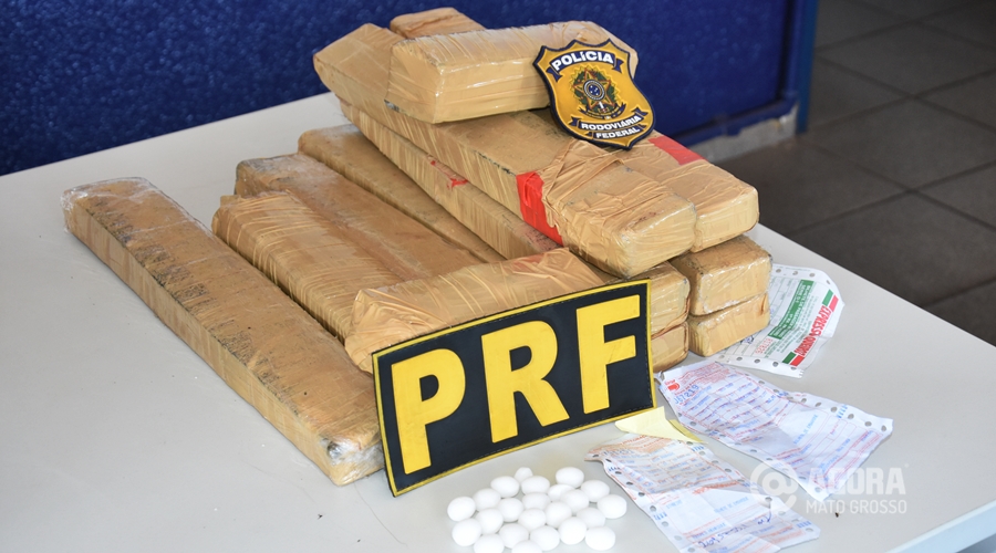 Imagem: PRF encontrou toda a droga na barreira de rotina no posto em Rondonópolis