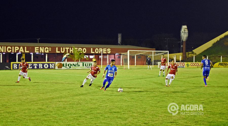 Jogo no Estádio Luthero Lopes entre União e Sinop pela FMF 01 - Foto: Varlei Cordova/ AGORA MT