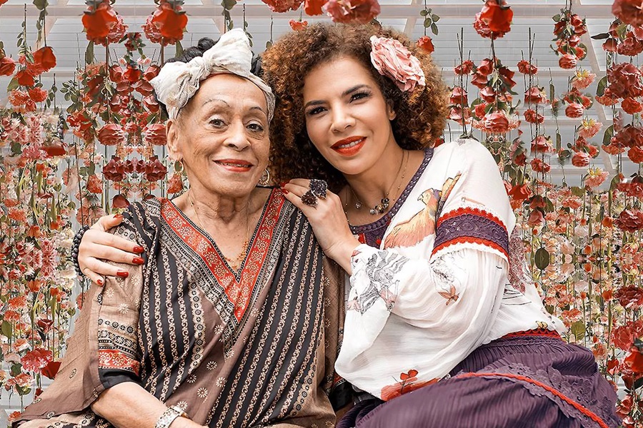 Vanessa da Mata e cantora cubana Omara Portuondo - Foto: Divulgação/ Arquivo Pessoal