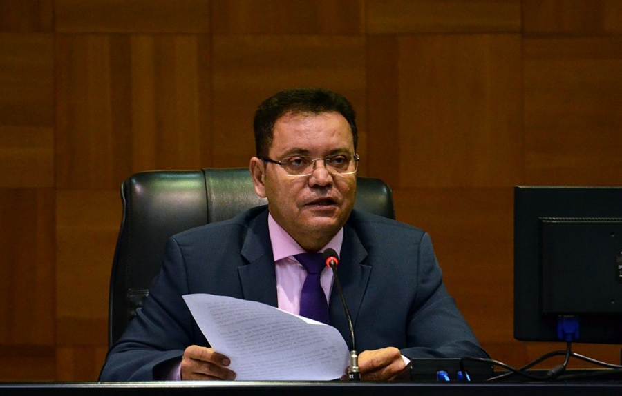 Botelho criticou postura de Emanuel e Mendes