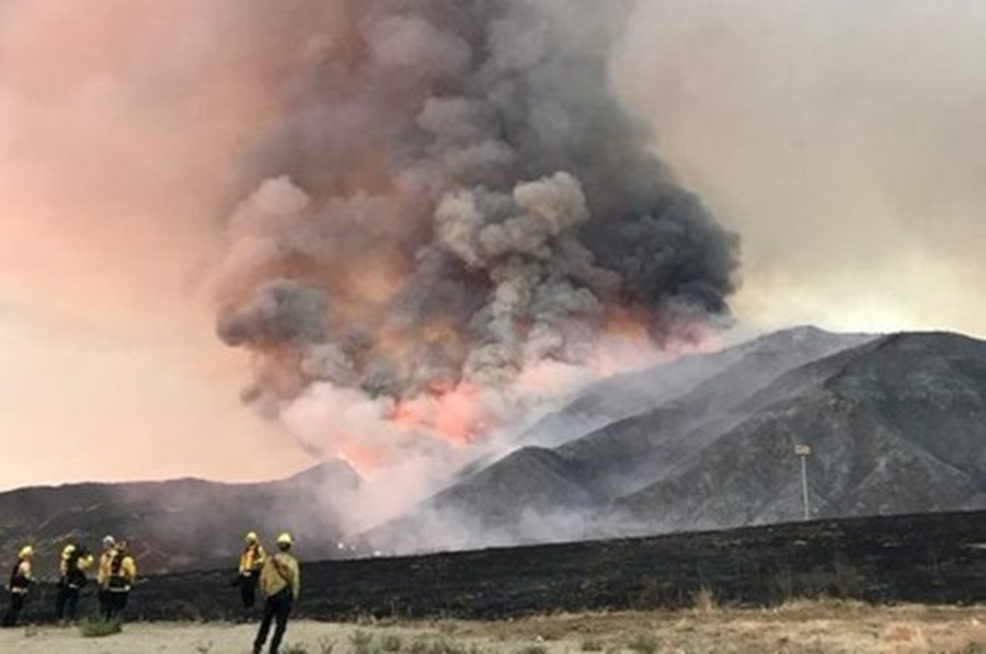 Imagem: incendio California Chá de bebê com fogos de artifício provocou incêndio