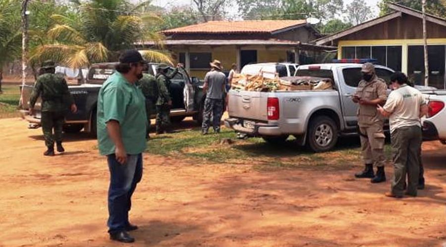 Imagem: Juvam de Rondonopolis distribui alimentos para animais Juvam de Rondonópolis distribui alimentos para animais atingidos pelo fogo