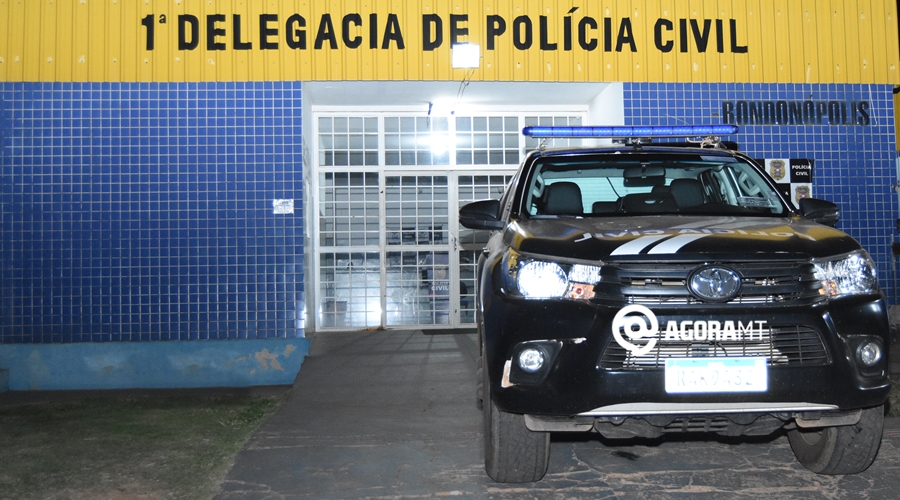 Imagem: 2 Estelionatário é preso pela DERF ao receber dinheiro de golpes