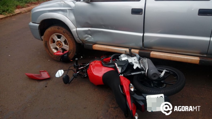Imagem: acidente Tangara Colisão entre moto e carro acaba com um ferido