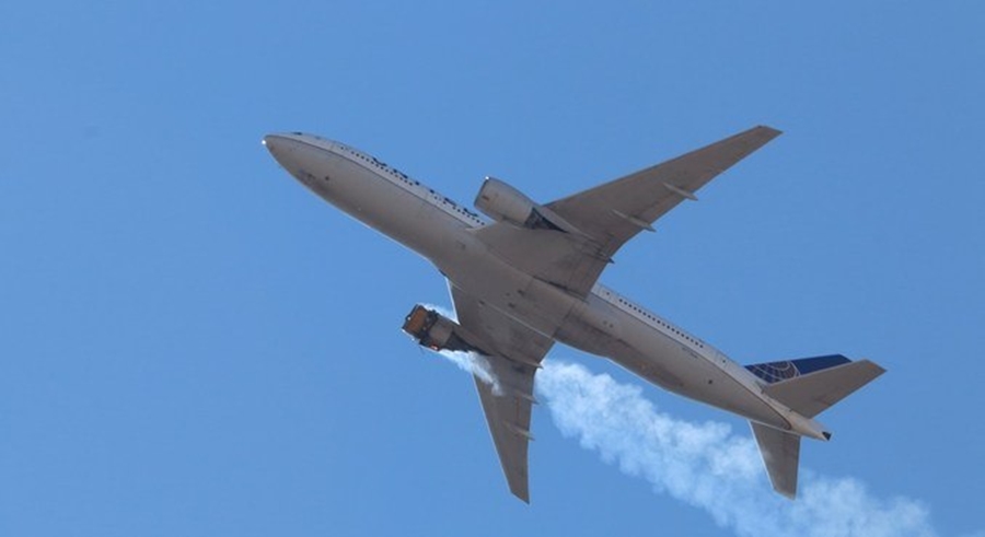 Imagem: cats 4 Boeing veta uso de aviões 777 com mesmo motor que explodiu em voo