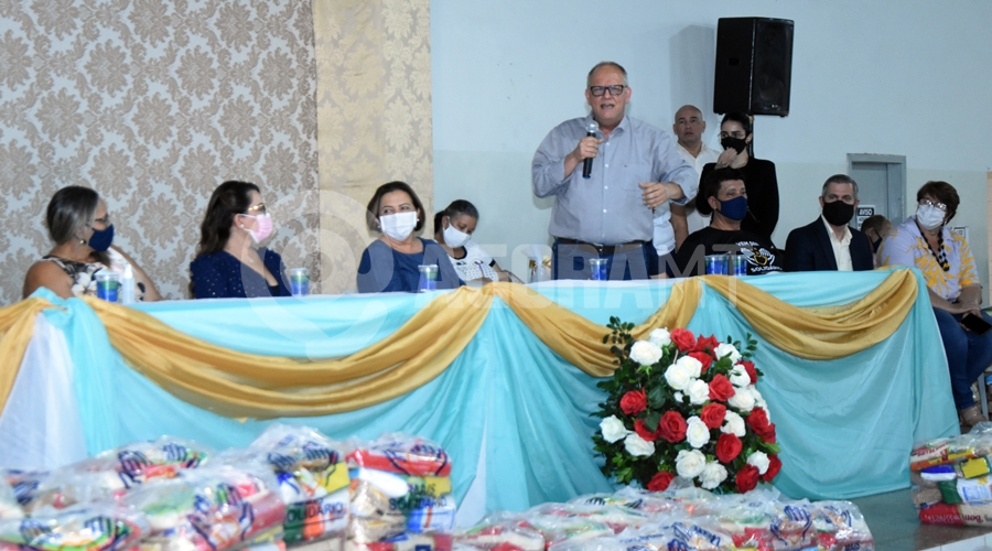 Imagem: Prefeito Jose Carlos na URAMB Primeira-dama entrega donativos e quer mais parcerias em Rondonópolis