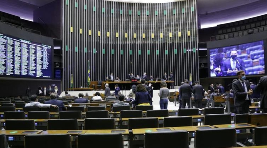 Imagem: plenario da camara sessao deliberativa 178 22082021133502046 Auxílio Brasil e isenção para entidades beneficentes estão na pauta da Câmara