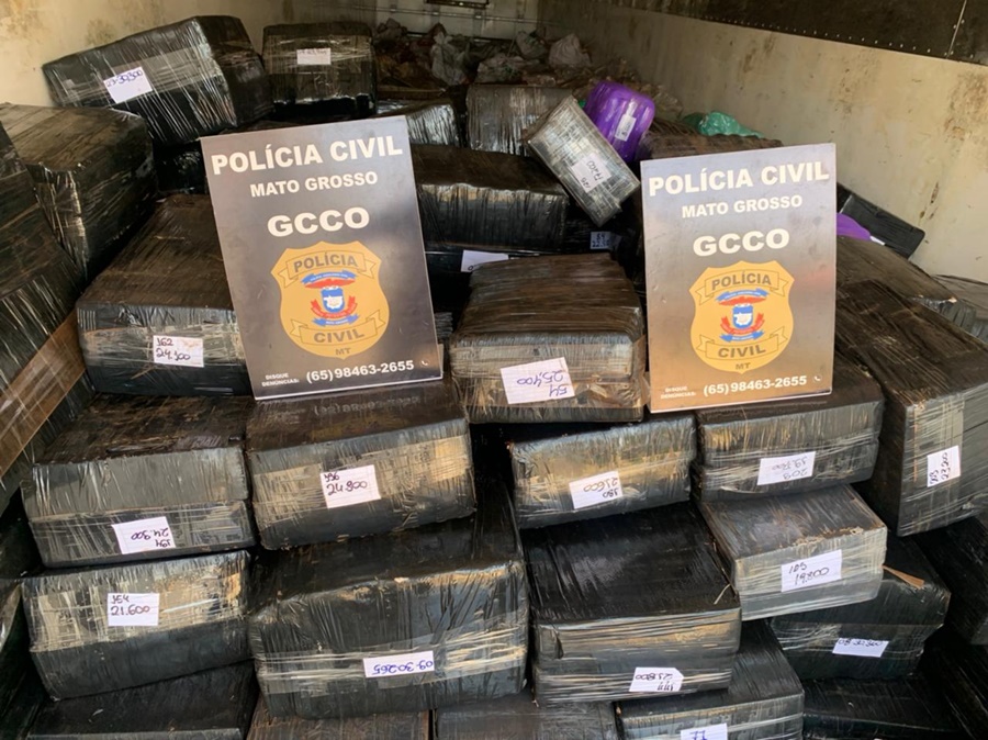 Imagem: droga cgco Quase cinco toneladas de maconha são encontradas em meio a carga de tutano