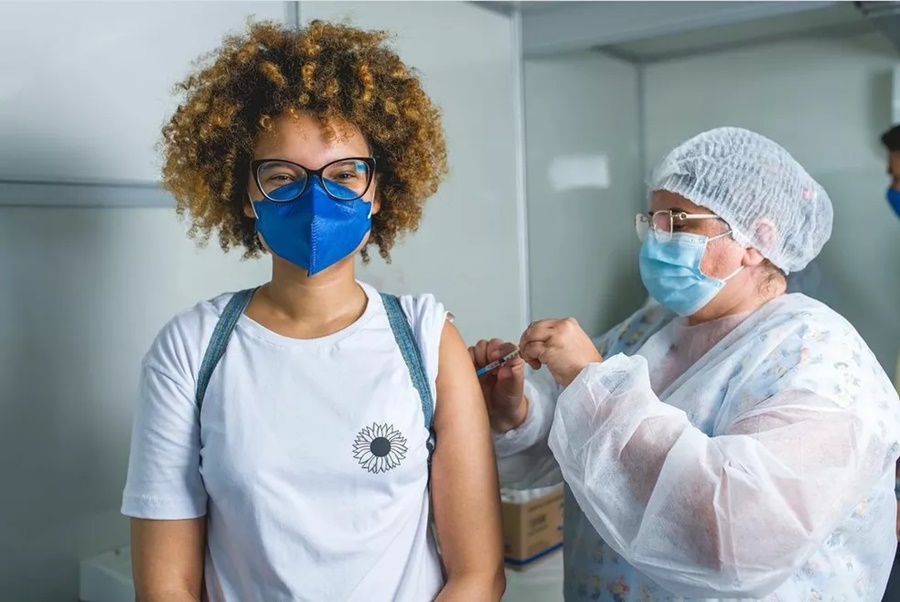 Imagem: Vacinacao em adolescente Coordenação da campanha de vacinação alerta para baixa adesão de adolescentes