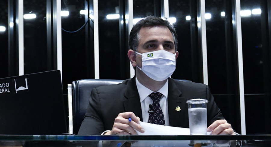 Imagem: presidente do Senado Rodrigo Pacheco Pacheco promete acelerar votação de projeto sobre preço de combustíveis