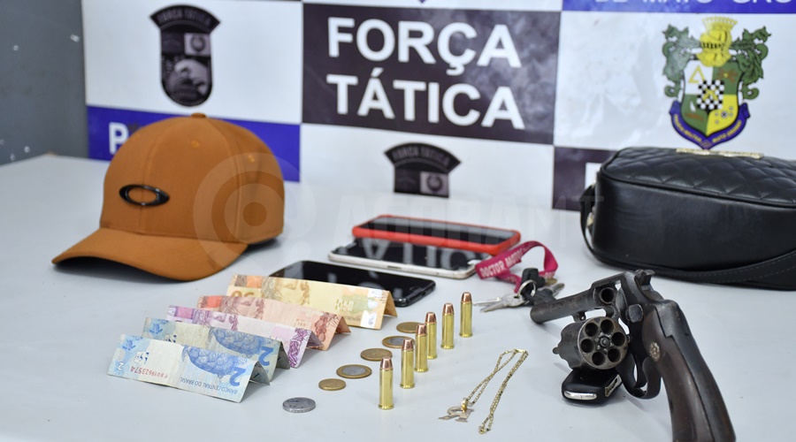 Imagem: DSC 3996 Trio é preso com arma e munições na Vila Operária