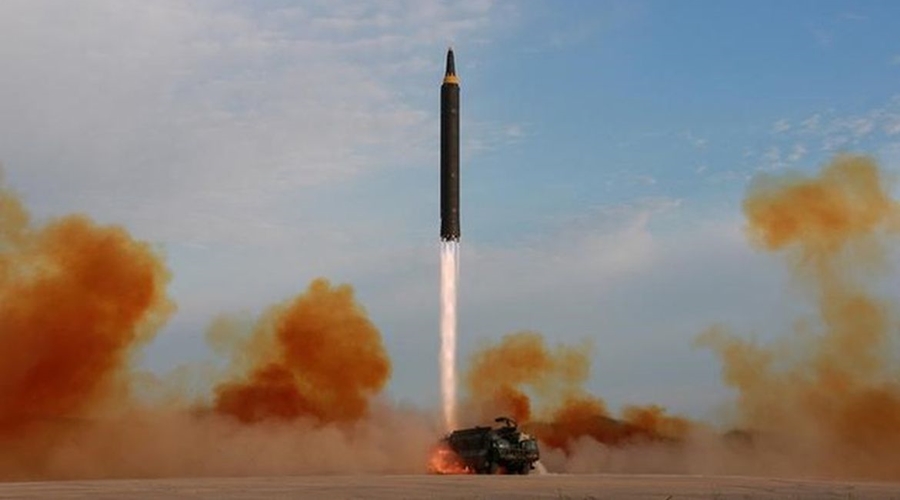 Imagem: lancamento de missil pela coreia do norte agencia reuters Coreia do Norte lança novo míssil balístico