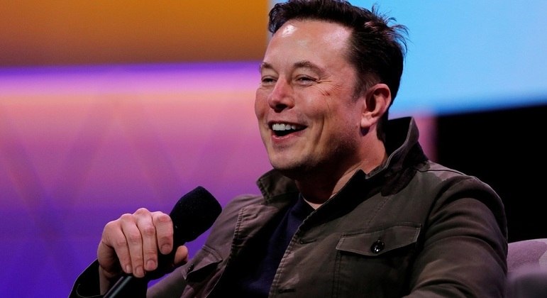 Imagem: bilionario elon musk pretende comprar o twitter Twitter aceita proposta de compra do bilionário Elon Musk