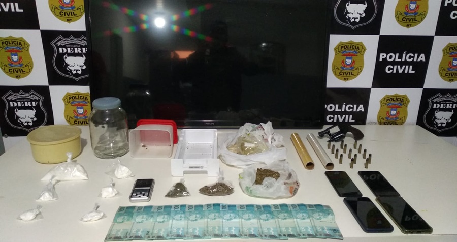 Imagem: Droga apreendida pelos investigadores da Derf Polícia Civil prende trio suspeito de realizar tráfico de droga em Rondonópolis