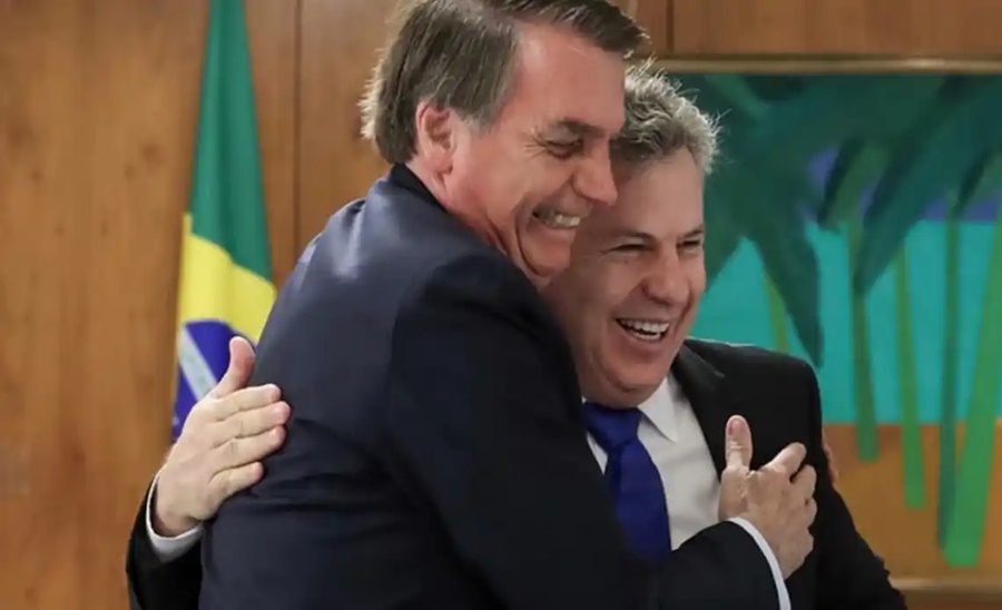 Imagem: Presidente Jair Bolsonaro e governador Mauro Mendes Em Brasília, Mauro reforça palanque e pede apoio de prefeitos a Bolsonaro