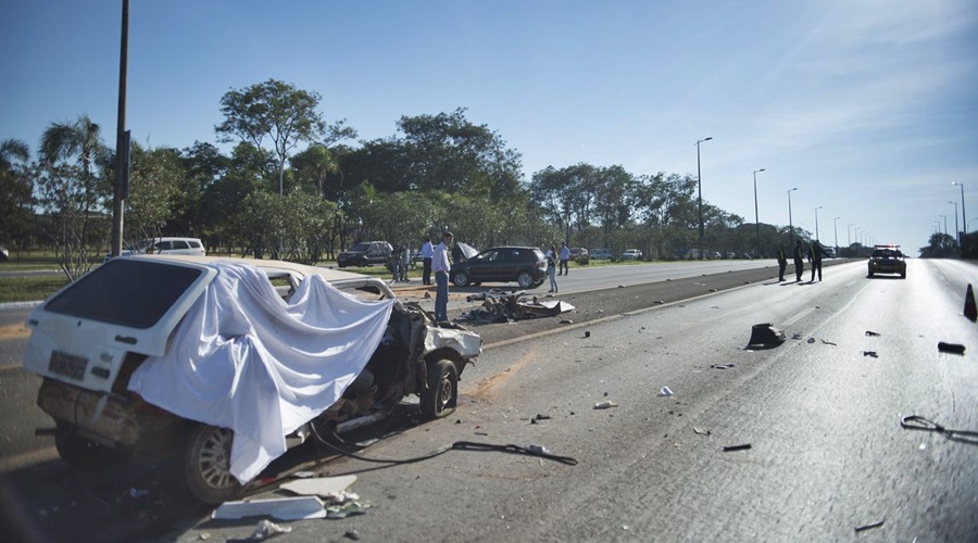 Imagem: acidente de transito abr 260620145821 Número de acidentes em rodovias federais cresce e Brasil registra 5 mil mortes