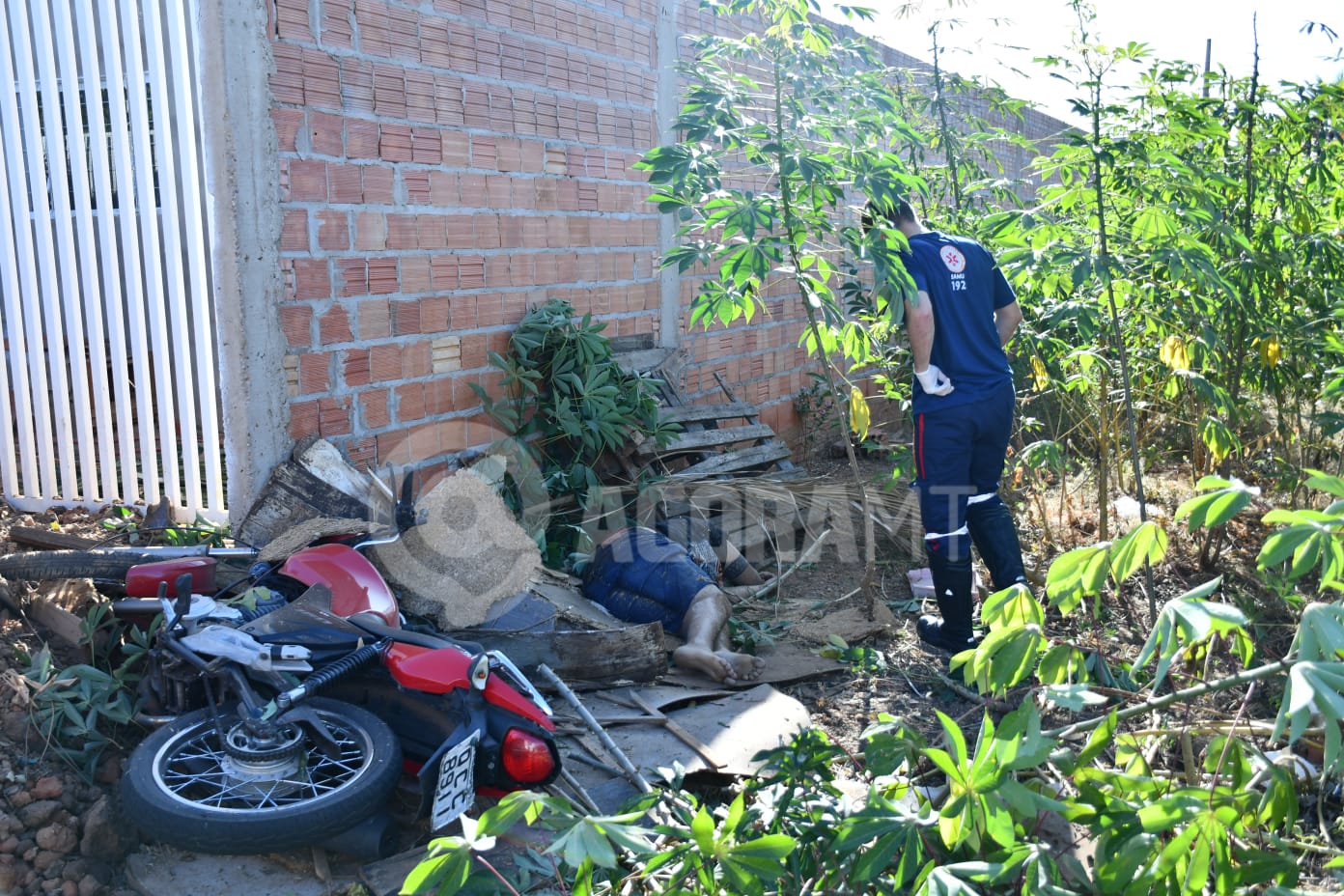 Imagem: homicidio3 Homem é morto a tiros quando seguia em motocicleta no Jardim Liberdade