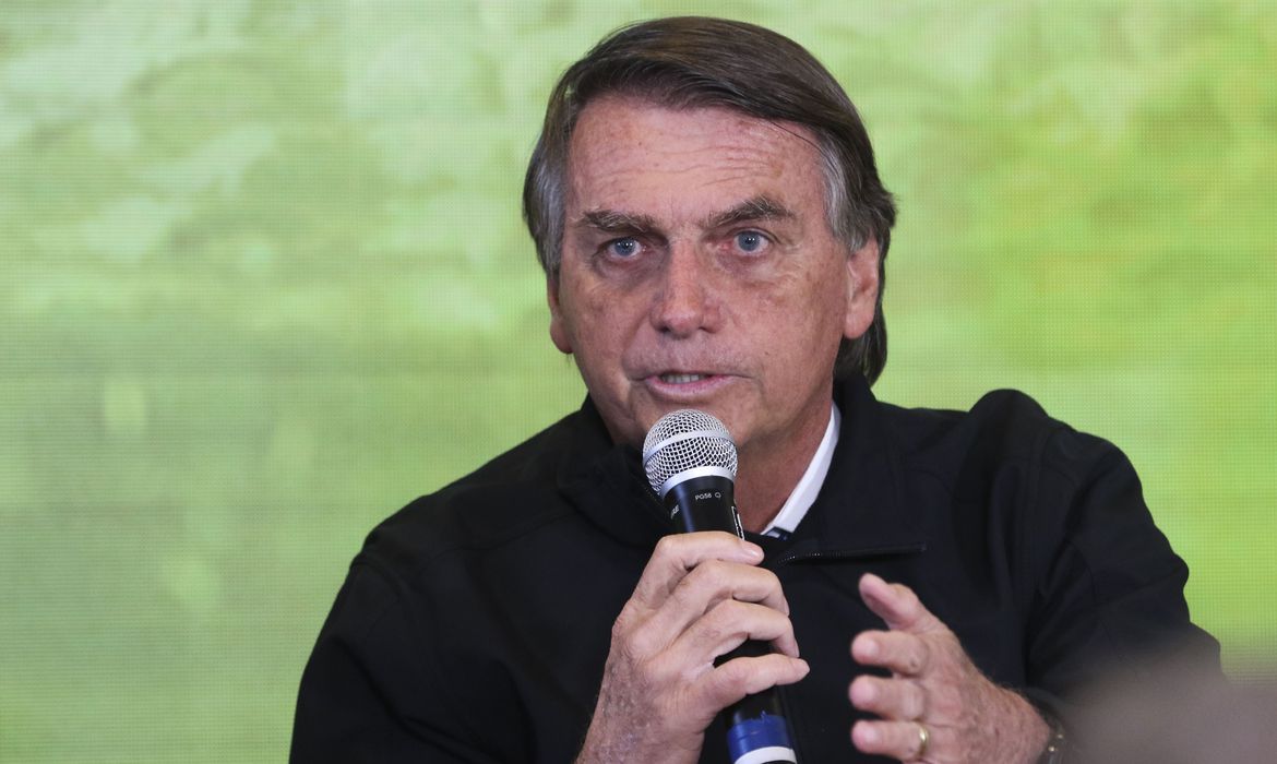 Imagem: jairbolsonaro Se Brasil for para a esquerda, vai acabar como a Colômbia, diz Bolsonaro