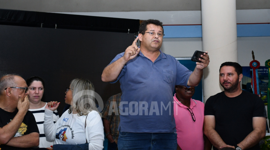 Imagem: valtenir Prefeito anuncia abono de R$ 1 mil a agentes de Saúde enquanto aguarda piso federal