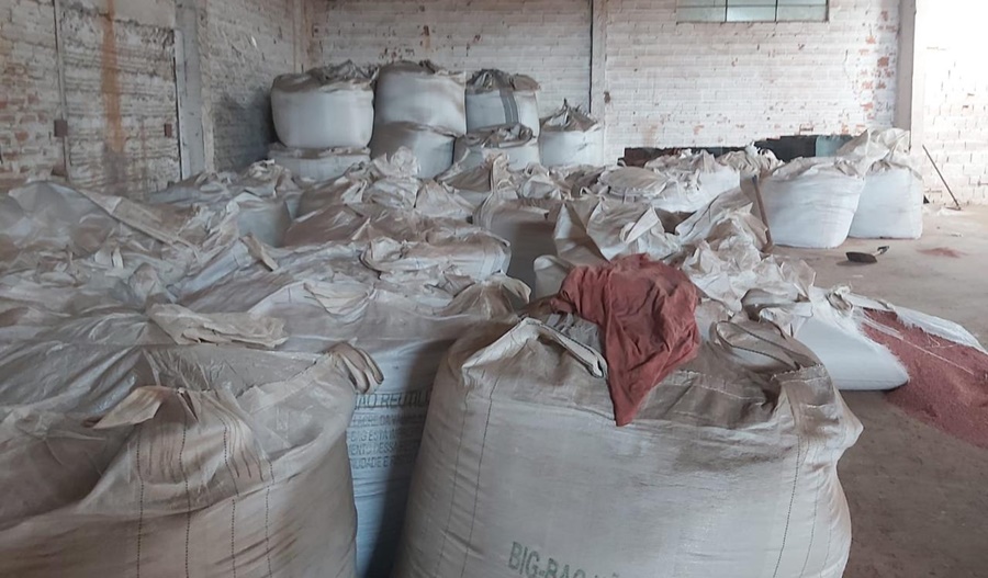 Imagem: Fertilizantes recuperados pela PM Polícia Militar prende indivíduos por receptação e recupera grande quantidade de fertilizantes furtados