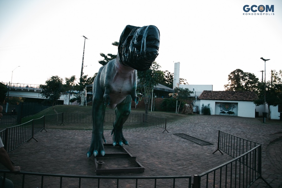 Imagem: Parque dos dinossauros Exposição com 11 réplicas de dinossauros começa dia 30 no Casario