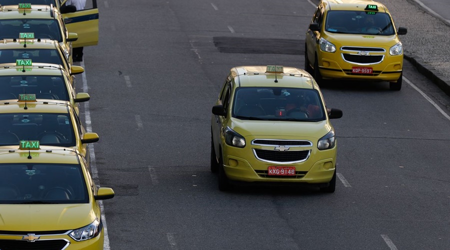 Imagem: Prefeituras farão cadastro para o auxílio taxista