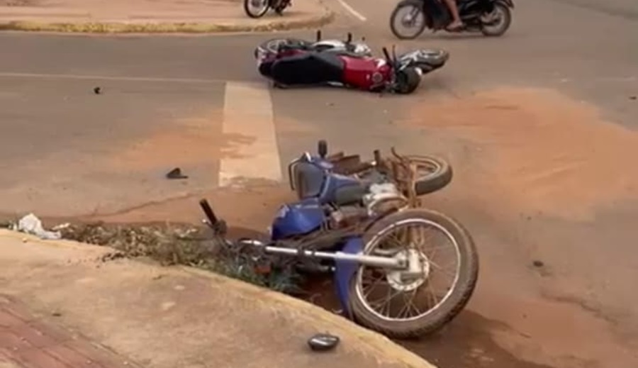 Imagem: motos caidas Motociclistas ficam feridos após um deles invadir a preferencial no Parque Universitário