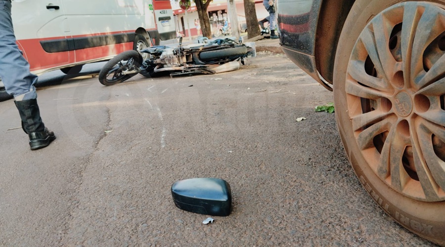 Imagem: fuga tangara 4 Motociclista empreende fuga após abordagem, colide em veículos e sofre fratura exposta