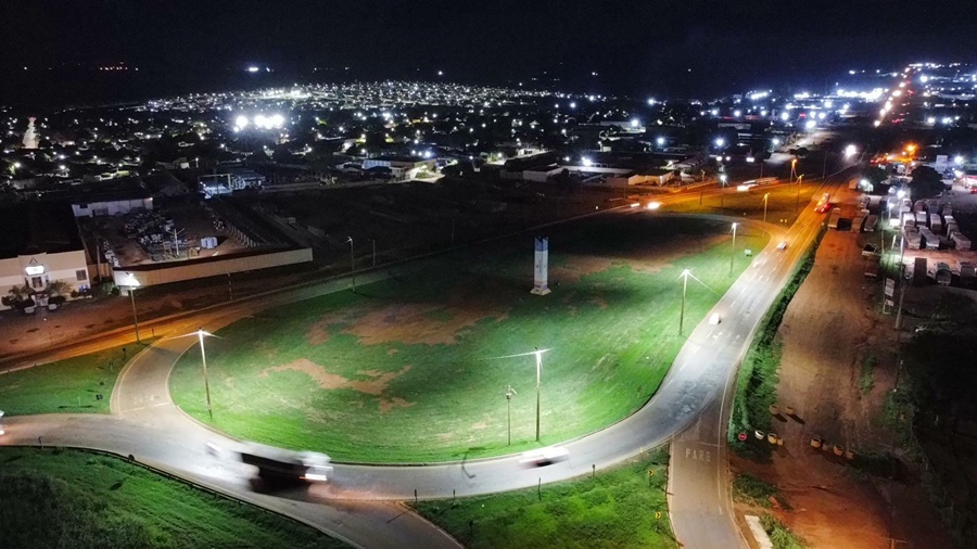 Imagem: iluminacao Prefeitura inicia a substituição das lâmpadas dos superpostes da BR163-364 entre o antigo Aeroporto e o Trevão
